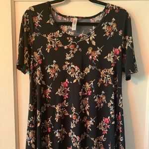 Lularoe Perfect Tee